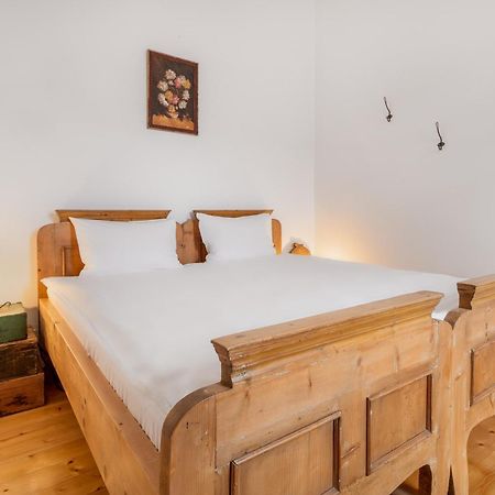 Rustic Visual Apartment Oradea Bagian luar foto