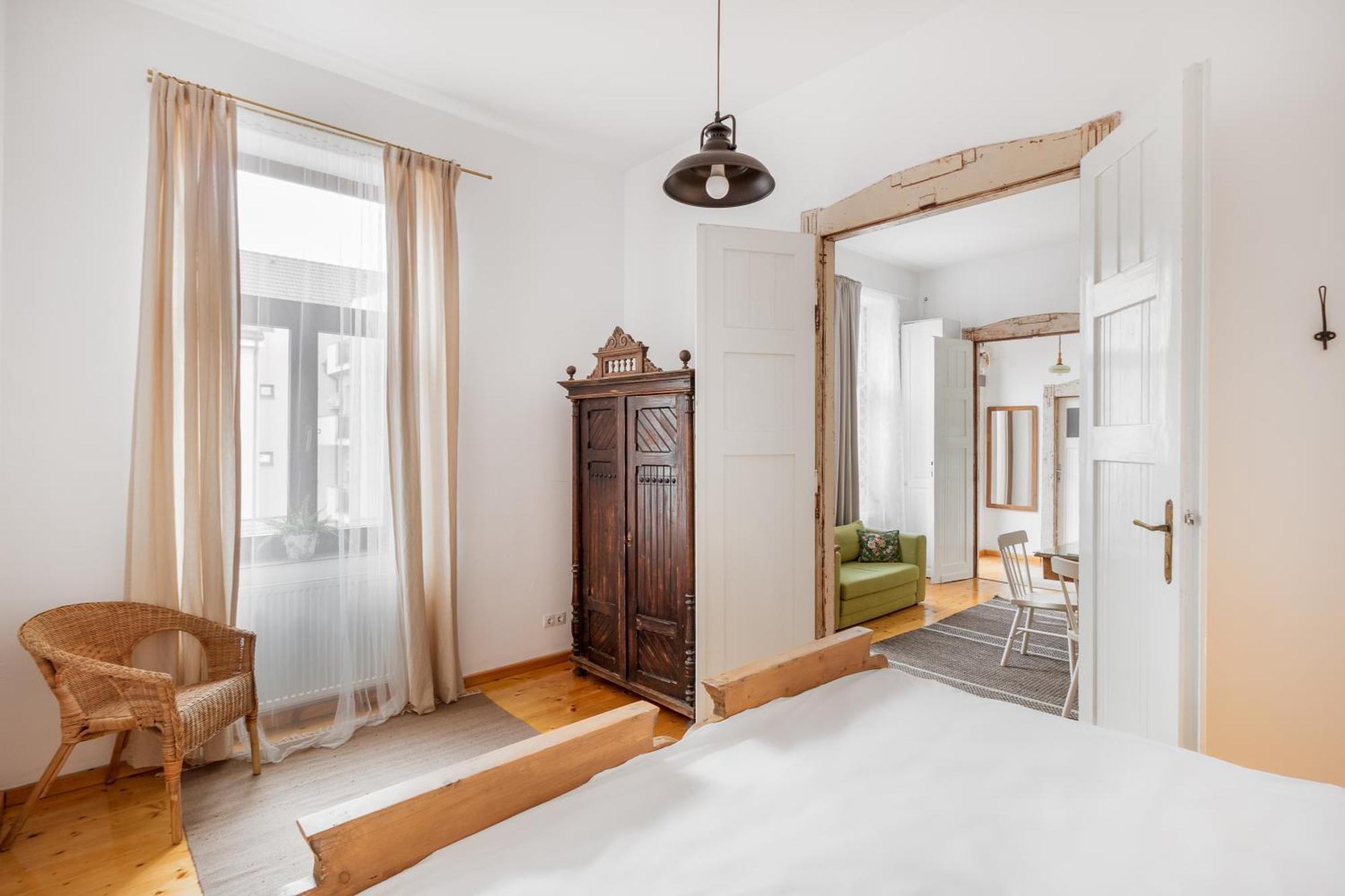 Rustic Visual Apartment Oradea Bagian luar foto